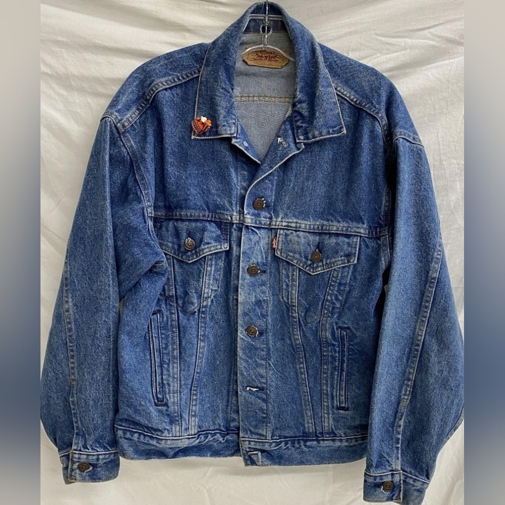 Vintage Levi’s  90’s Trucker Jean Jacket Blue Denim Size Medium Mens